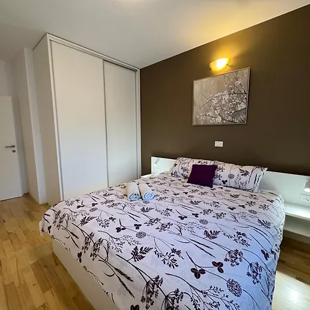 S&b Apartment *